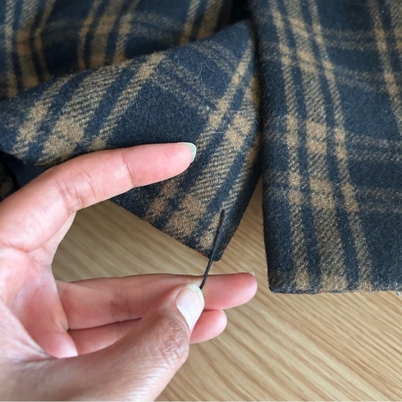 H&M Dark Brown Navy Plaid Wool Blend Coat Women’s 8 - Picture 5 of 10